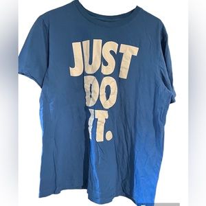Nike just do it T-shirt size large